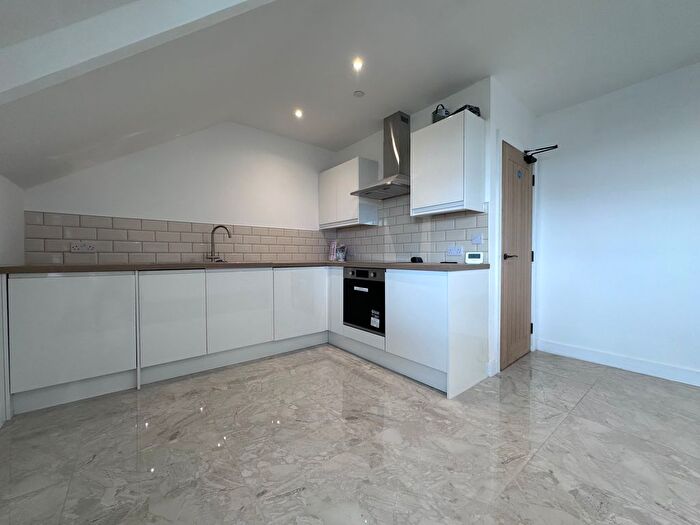 1 Bedroom Flat To Rent In Oaklands Terrace, Swansea, SA1