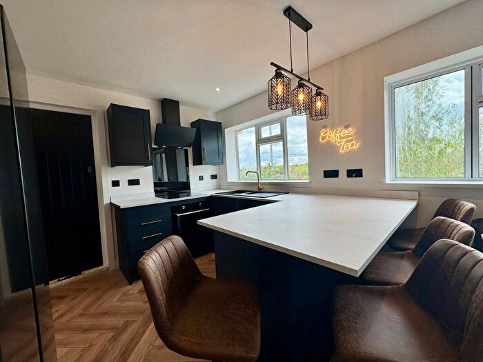 6 Bedroom House Of Multiple Occupation To Rent In Somersby Road, Woodthorpe, NG5