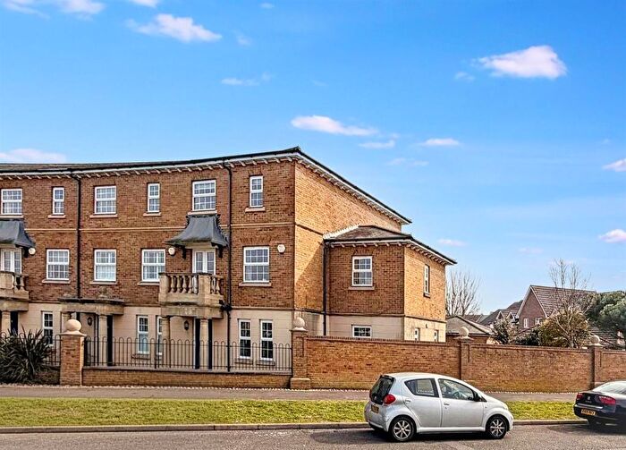 4 Bedroom End Of Terrace House For Sale In Johnston Place, Eastbourne, BN23