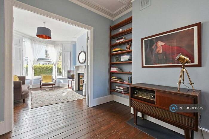 3 Bedroom Terraced House To Rent In Dumont Road, London, N16