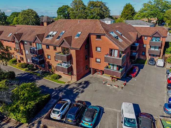 2 Bedroom Flat For Sale In Sandhurst Road, Tunbridge Wells, TN2