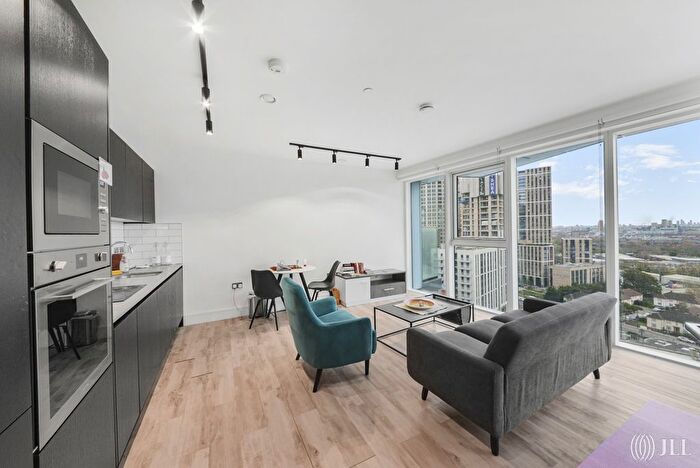 1 Bedroom Flat For Sale In Portal Way, London, W3