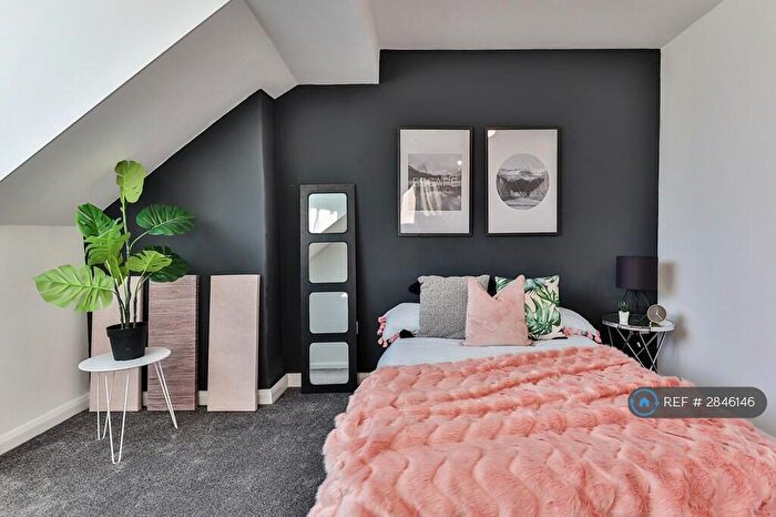 3 Bedroom Terraced House To Rent In Priestley Street, Sheffield, S2