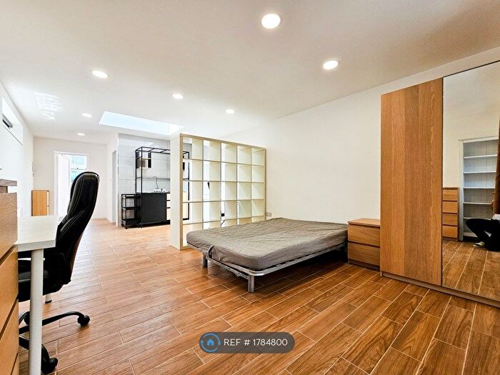 Studio To Rent In Crown Road, Ilford, IG6