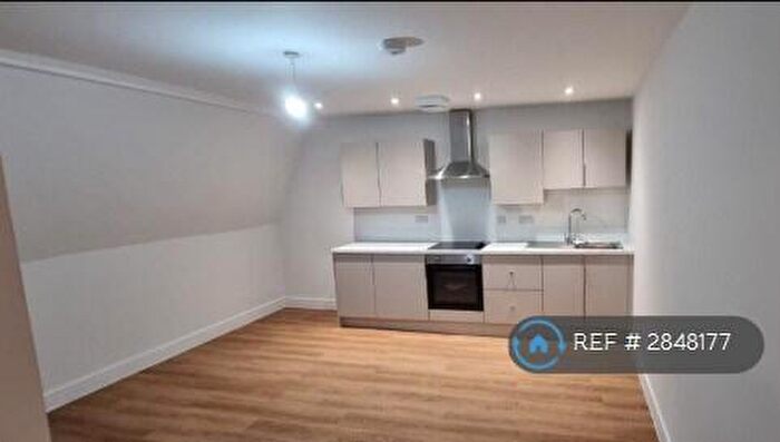 2 Bedroom Flat To Rent In High St, Sheerness, ME12