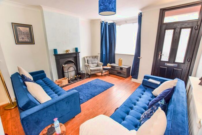 2 Bedroom Semi-Detached House For Sale In Victoria Road, Stanford-Le-Hope, SS17