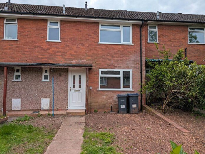 3 Bedroom House To Rent In The Paddock, Northfield, Birmingham, B31