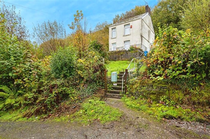 3 Bedroom Detached House For Sale In Waunarlwydd, Swansea, SA5