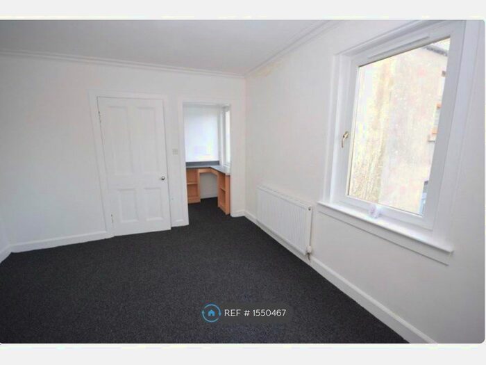 1 Bedroom Flat To Rent In Brunton Road, Markinch, Glenrothes, KY7