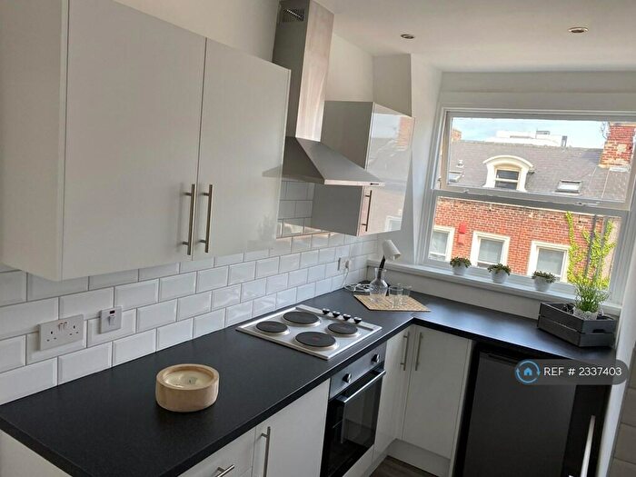 2 Bedroom Flat To Rent In Argyle Square, Sunderland, SR2