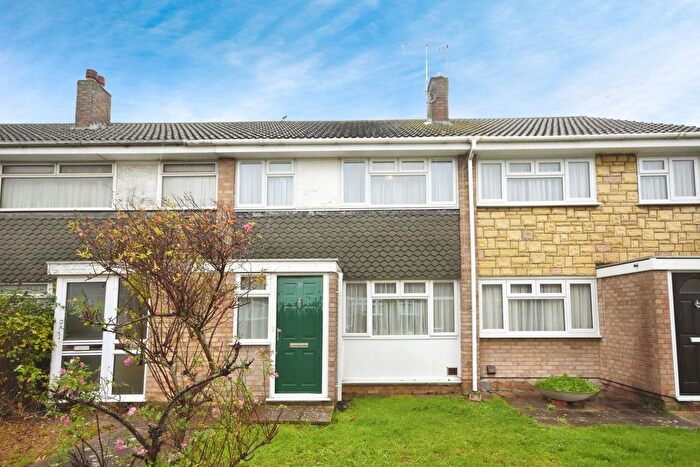 3 Bedroom Terraced House For Sale In Cormorant Walk, Chelmsford, Essex, CM2