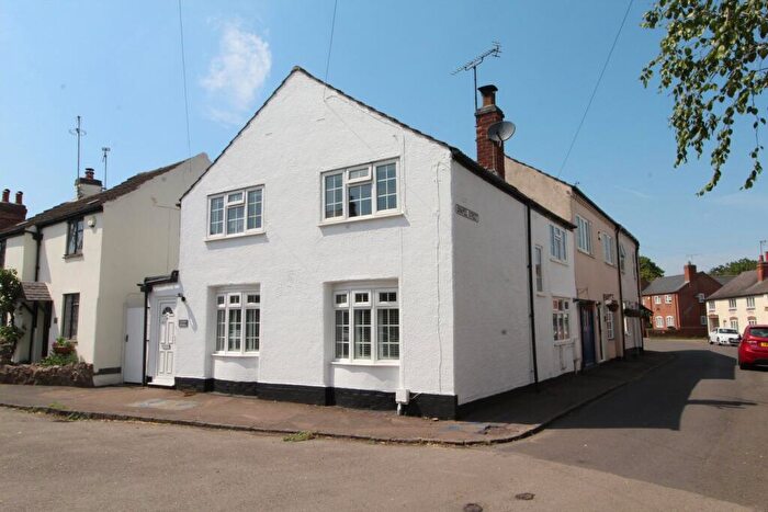 3 Bedroom Cottage For Sale In Wigston Road, Blaby, Leicester, LE8