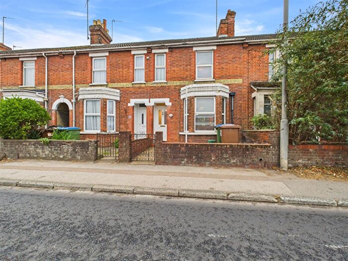 2 Bedroom Terraced House For Sale In Tring Road, Aylesbury, Buckinghamshire, HP20
