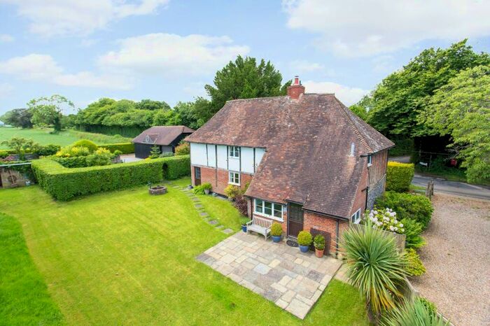 3 Bedroom Cottage For Sale In Stone Street, Petham, CT4