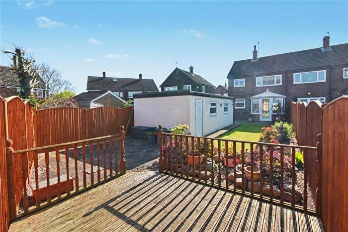 3 Bedroom Semi-Detached House For Sale In St. Helens Drive, Micklefield, Leeds, West Yorkshire, LS25