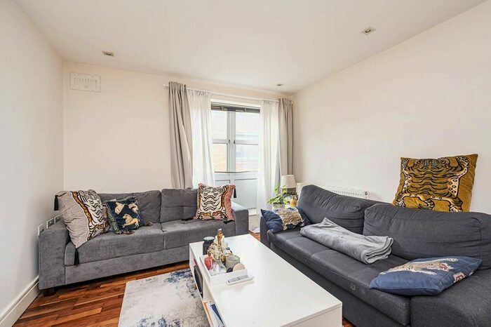 1 Bedroom Flat To Rent In Kay Street, Hackney, London, E2