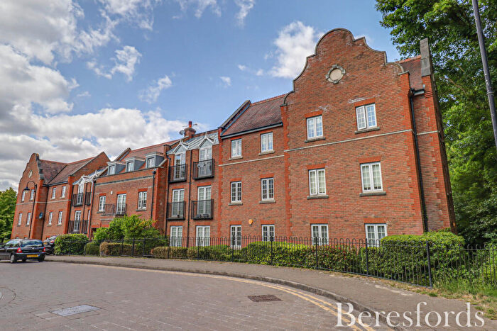 2 Bedroom Apartment For Sale In Osborne Heights, Warley, CM14