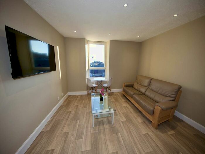 1 Bedroom Flat To Rent In Mains Road, Dundee, DD3