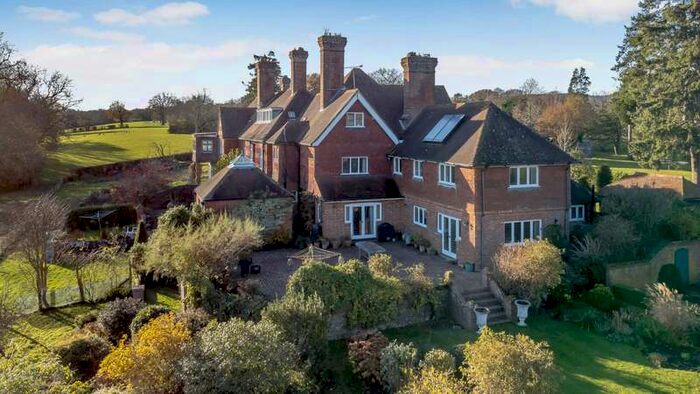 5 Bedroom House For Sale In 3 Prestwick House, Prestwick Lane, Chiddingfold, Surrey, GU8