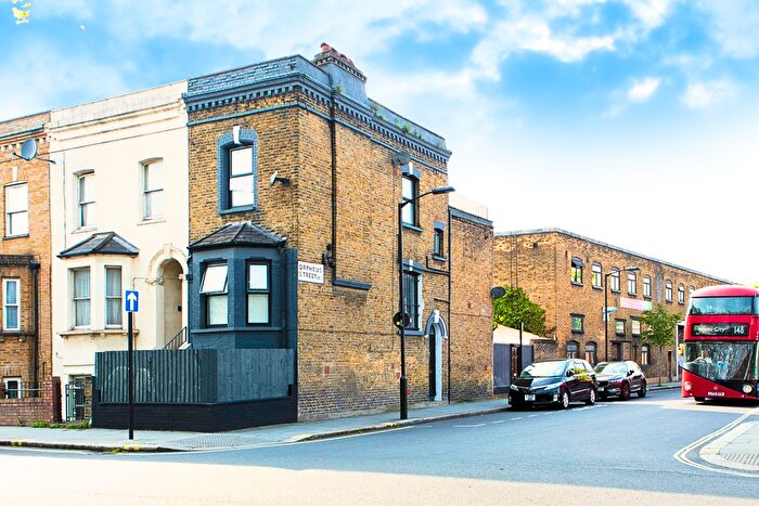 1 Bedroom Flat To Rent In Daneville Road, London, SE5