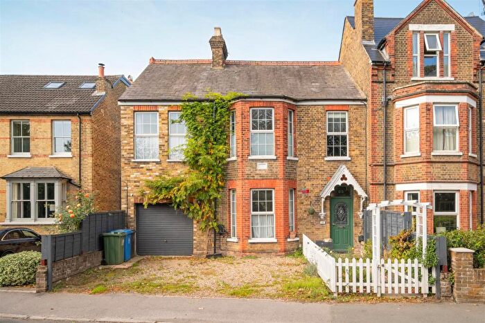 5 Bedroom Semi-Detached House To Rent In Slough Road, Datchet, SL3