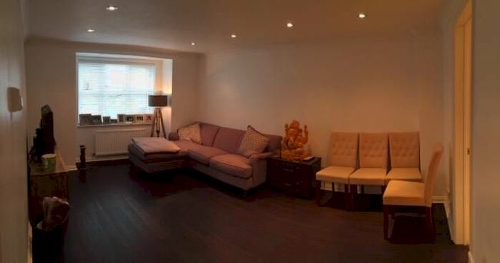 2 Bedroom Flat To Rent In Draymans Way, Isleworth, TW7