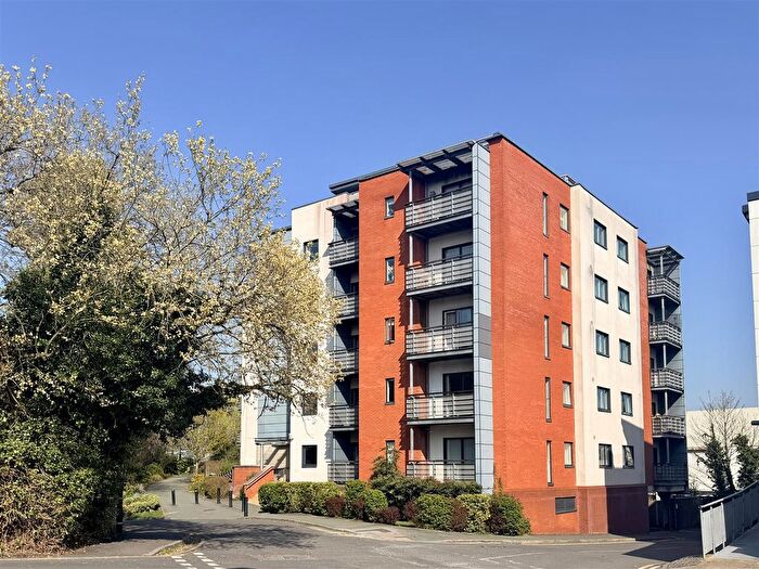 2 Bedroom Flat For Sale In Denmark Street, Altrincham, WA14