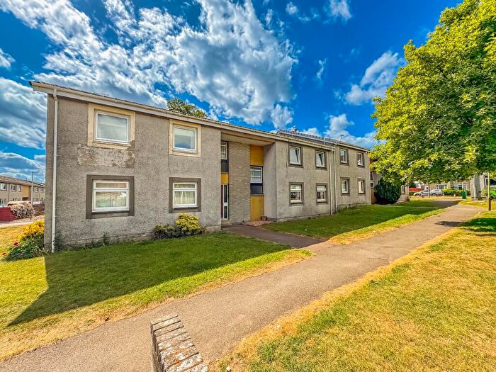 2 Bedroom Flat For Sale In Strathmore Street, Broughty Ferry, Dundee, DD5