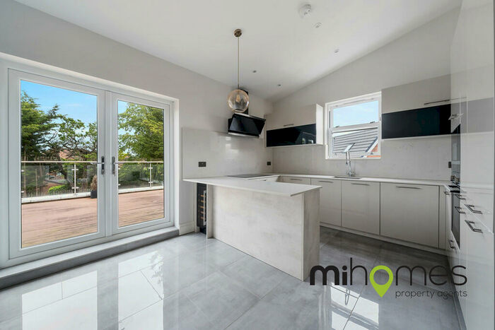 2 Bedroom Apartment To Rent In Bergamot House, Rowantree Road, Enfield, EN2