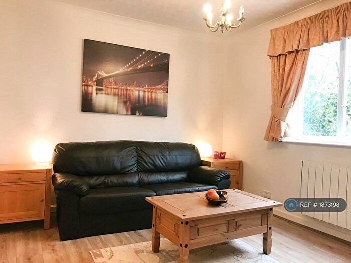 3 Bedroom Terraced House To Rent In East Drive, Birmingham, B5