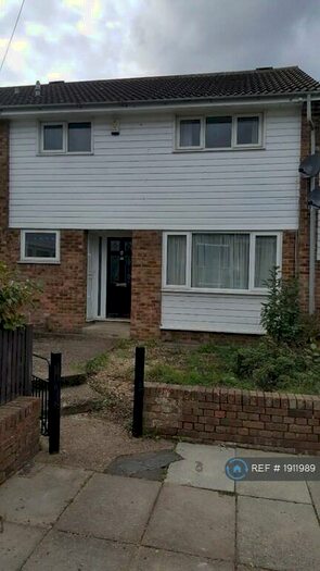 3 Bedroom Terraced House To Rent In Mackenzie Way, Gravesend, DA12