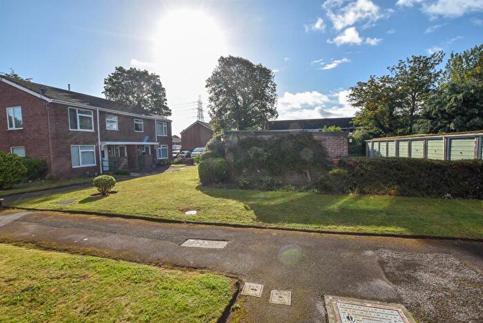 1 Bedroom Apartment For Sale In The Heys, Eastham, Wirral, CH62