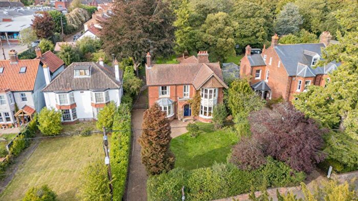 4 Bedroom Detached House For Sale In Norwich Road, Fakenham, NR21