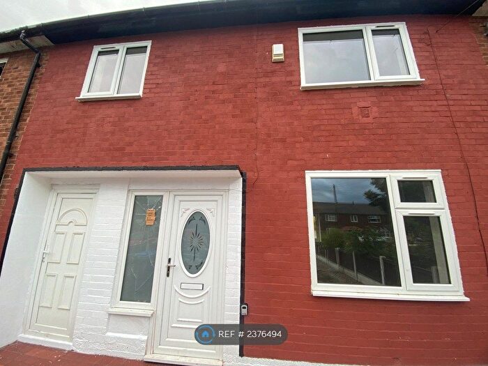 3 Bedroom Terraced House To Rent In Windermere Road, Windermere, M24