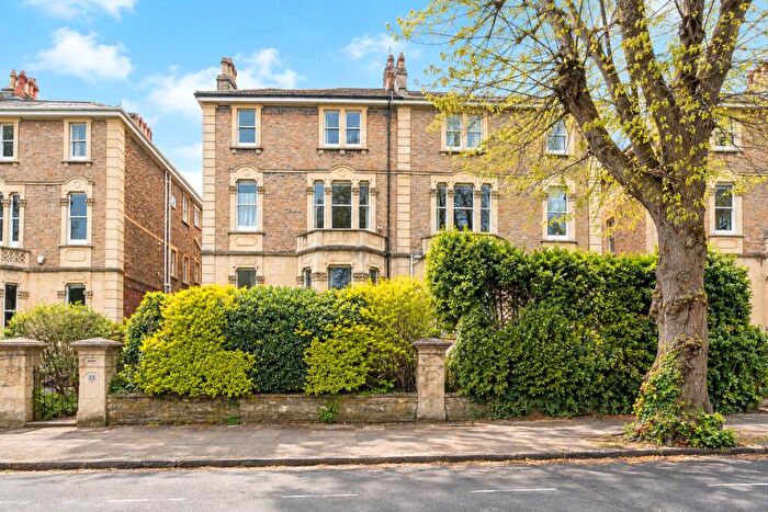2 Bedroom Apartment To Rent In St Johns Road, Clifton, Bristol, BS8