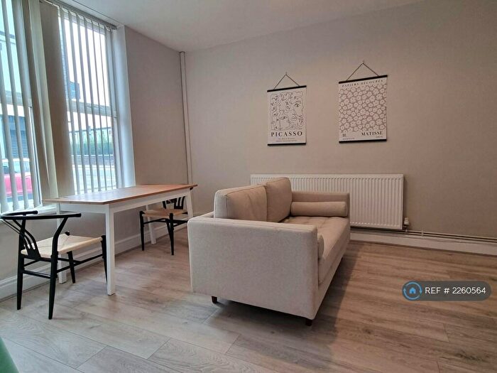 2 Bedroom Flat To Rent In Alderson Road, Liverpool, L15