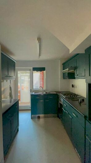 3 Bedroom Terraced House To Rent In Broomstick Hall Road, Waltham Abbey, EN9