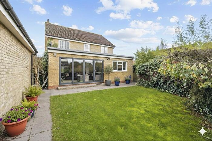 4 Bedroom Detached House For Sale In Watercress Road, Cheshunt, Waltham Cross, EN7