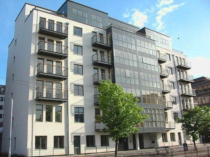2 Bedroom Flat To Rent In Queens Wharf, Reading, RG1