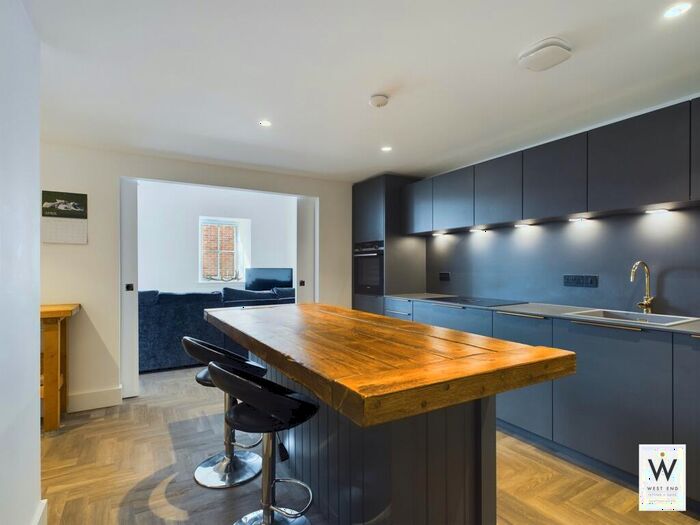 2 Bedroom Flat To Rent In Lumsden Street, Yorkhill, Glasgow, G3