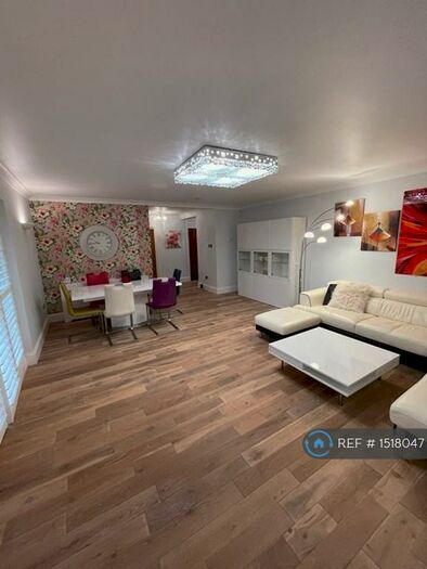 2 Bedroom Flat To Rent In Bermuda House, Harrow, HA1