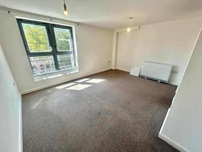 1 Bedroom Apartment To Rent In Mansfield Road, Nottingham, NG1
