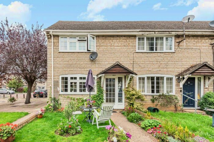 2 Bedroom Semi-Detached House To Rent In Kirtlington, Oxfordshire, OX5