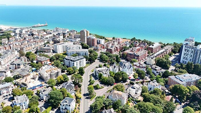 3 Bedroom Penthouse To Rent In Durley Road South, Bournemouth, BH2