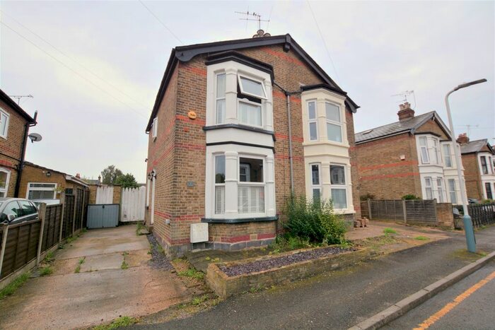 3 Bedroom Semi-Detached House To Rent In Tachbrook Road, Cowley, Uxbridge, UB8