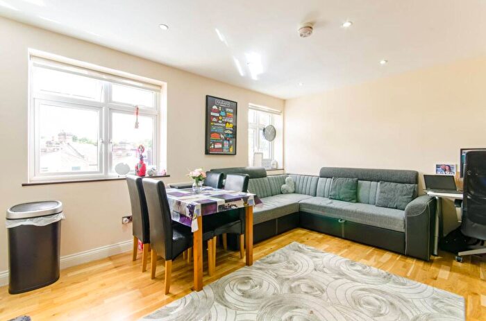 1 Bedroom Flat To Rent In Ivy Road, Southgate, London, N14
