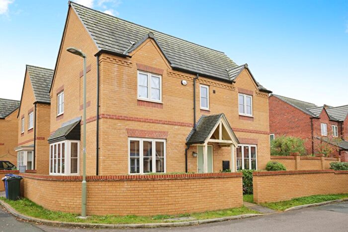 4 Bedroom Detached House For Sale In George Parish Road, Banbury, OX16
