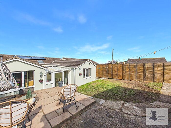 4 Bedroom Terraced Bungalow For Sale In Heol Y Wylan, Aberporth, Cardigan, SA43