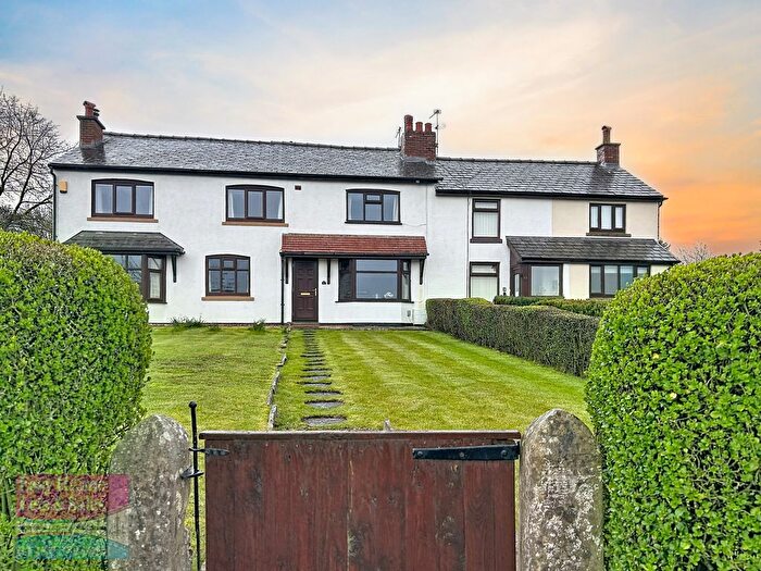 2 Bedroom Terraced House For Sale In New Street, Mawdesley, L40