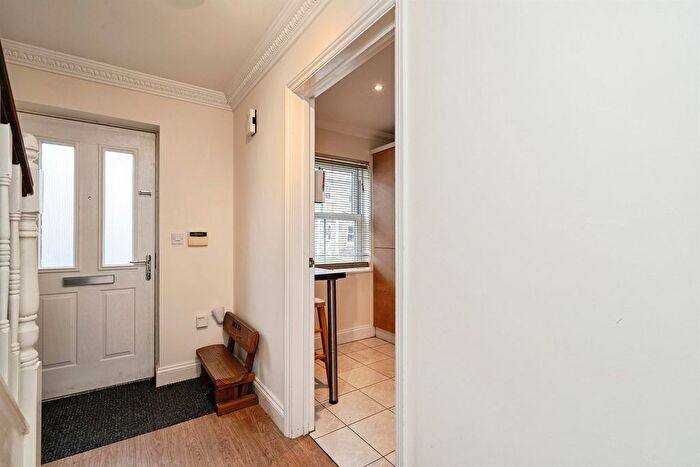 3 Bedroom Semi Detached House For Sale In Carrel Road, Gorleston, Great Yarmouth, NR31